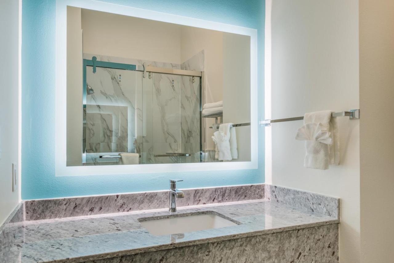 Red Lion Inn & Suites Katy Εξωτερικό φωτογραφία