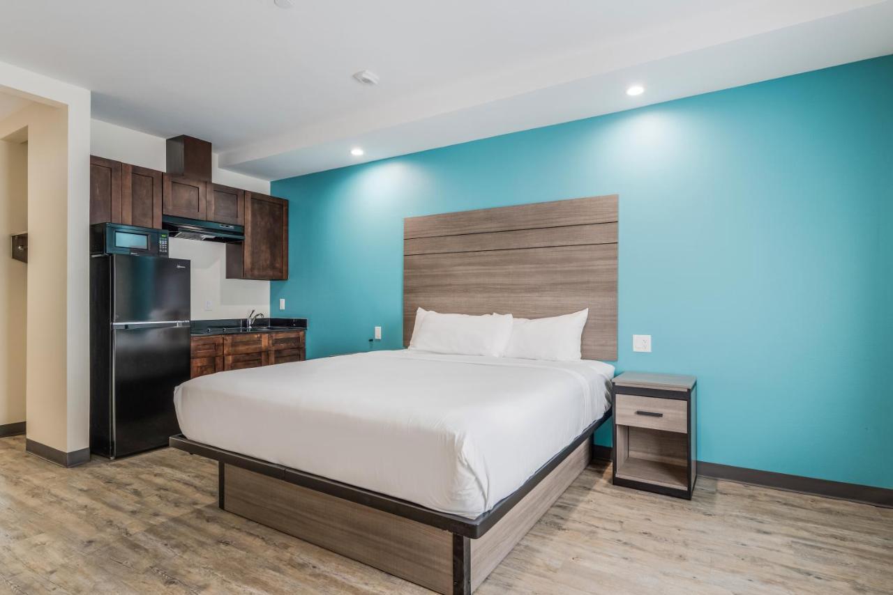 Red Lion Inn & Suites Katy Εξωτερικό φωτογραφία