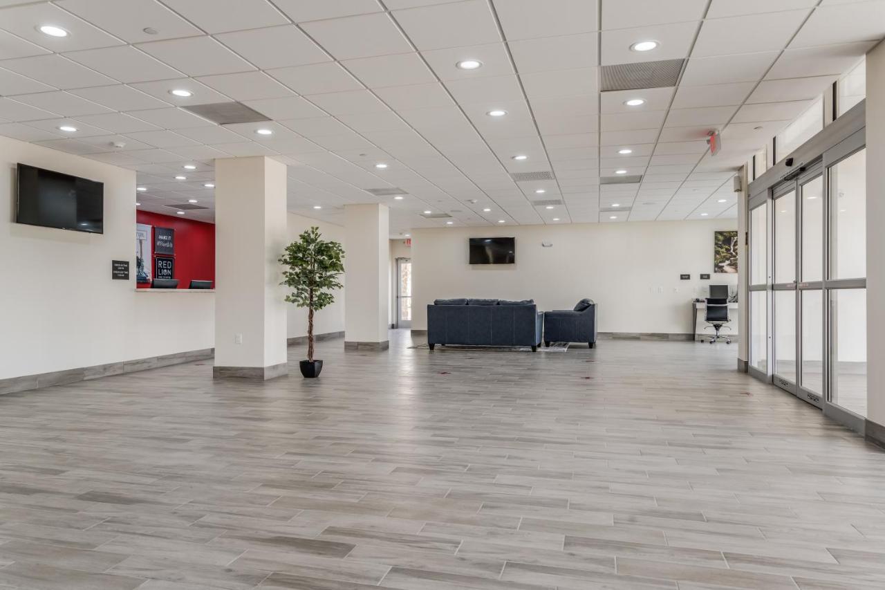 Red Lion Inn & Suites Katy Εξωτερικό φωτογραφία
