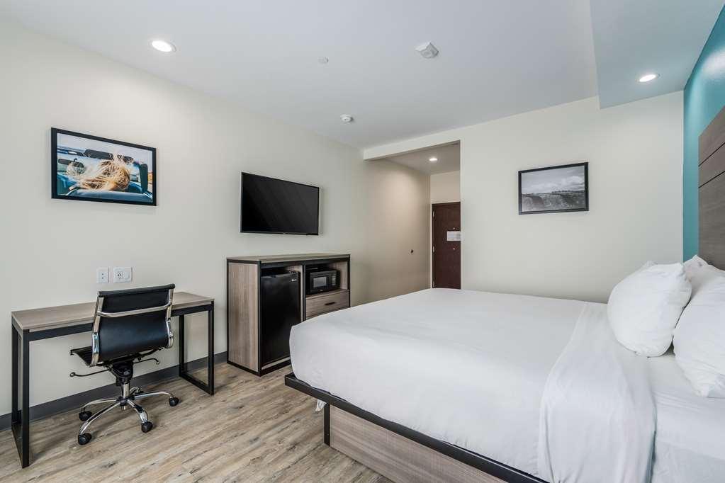 Red Lion Inn & Suites Katy Δωμάτιο φωτογραφία